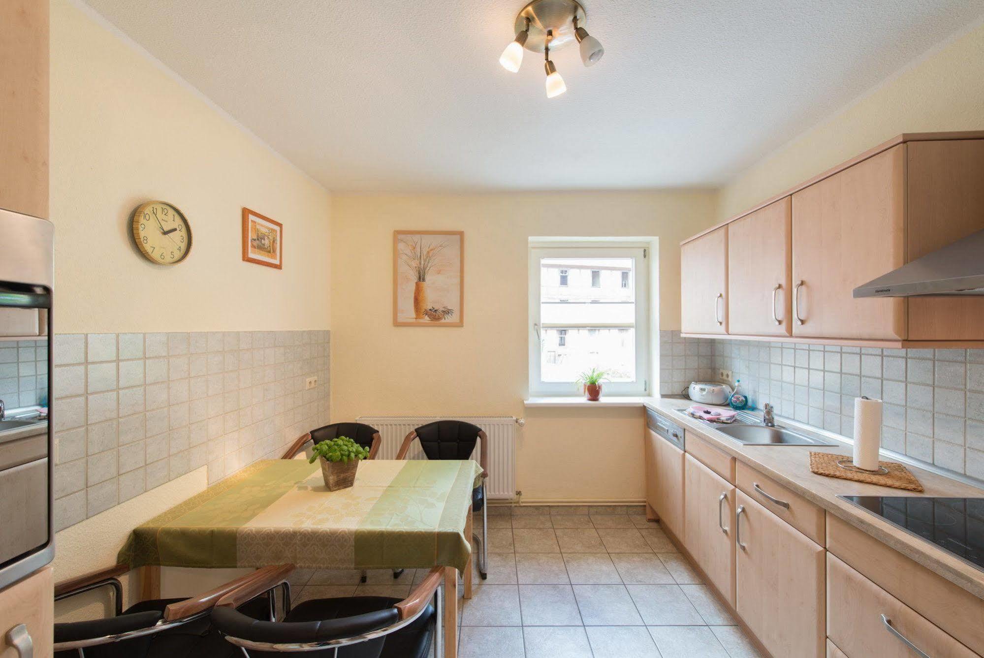 Apartmenthaus Im Stieg เควดลินบวร์ก ภายนอก รูปภาพ